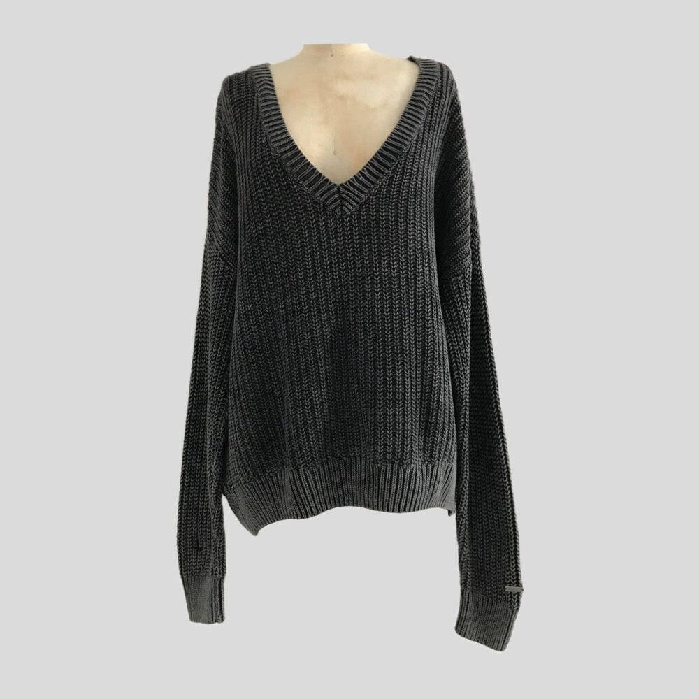 VS PINK Gray V Neck Cotton Knit Pullover Sweater Womens Size L